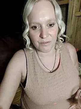 Snapshot of Bouncy-Bella28X chatting on September 13, 2025, 9:47 pm Bouncy-Bella28X online show from September 13, 2025, 9:47 pm