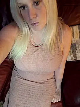 Snapshot of Bouncy-Bella28X chatting on February 22, 2026, 3:43 pm Bouncy-Bella28X online show from February 22, 2026, 3:43 pm