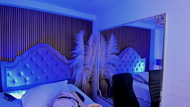 Snapshot of SelenaStonne chatting on February 19, 2026, 7:54 pm SelenaStonne online show from February 19, 2026, 7:54 pm