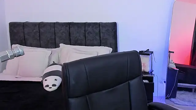 Snapshot of Taylormaxwell chatting on February 27, 2026, 9:26 pm Taylormaxwell online show from February 27, 2026, 9:26 pm