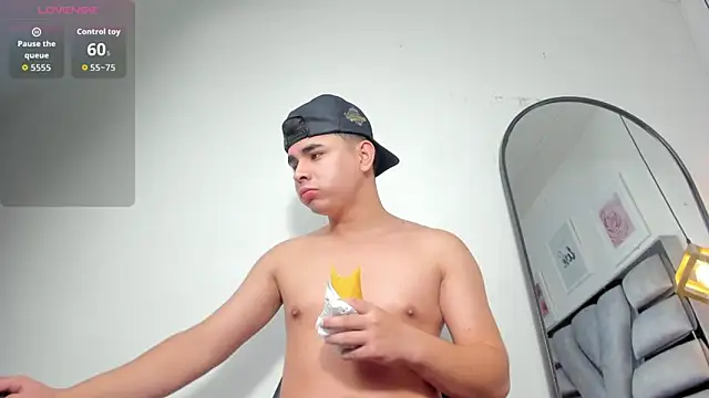 Snapshot of lianfox_ chatting on February 3, 2026, 1:05 pm lianfox online show from February 3, 2026, 1:05 pm