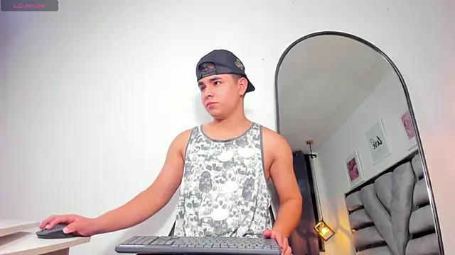 Snapshot of lianfox_ chatting on February 18, 2026, 12:34 pm lianfox online show from February 18, 2026, 12:34 pm