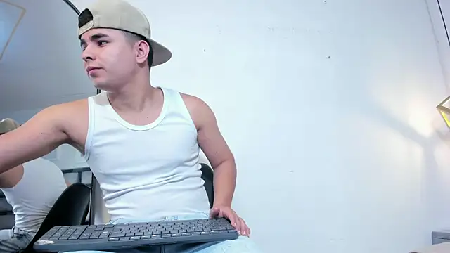 Snapshot of lianfox_ chatting on February 27, 2026, 12:27 pm lianfox online show from February 27, 2026, 12:27 pm