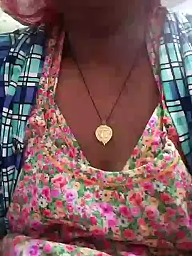 Snapshot of aunty_sumy chatting on February 18, 2026, 3:57 am aunty sumy online show from February 18, 2026, 3:57 am