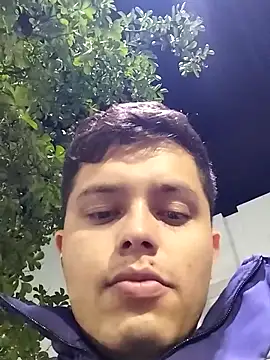 Snapshot of Haustin202 chatting on November 2, 2025, 1:52 am Haustin202 online show from November 2, 2025, 1:52 am