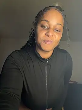 yummy0322 online show from February 17, 2026, 8:59 pm