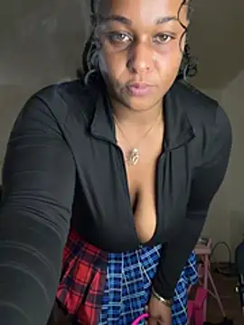 yummy0322 online show from February 18, 2026, 11:33 pm