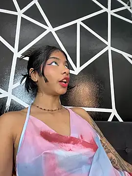 TweetiePieXXX online show from February 27, 2026, 9:15 pm