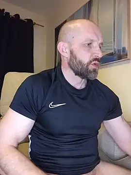 Snapshot of Andrewjames8391 chatting on February 19, 2026, 7:10 pm Andrewjames8391 online show from February 19, 2026, 7:10 pm