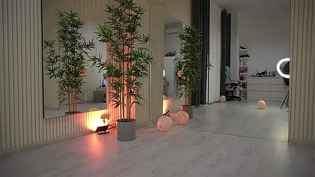 EmmaBlanco online show from February 27, 2026, 7:36 pm