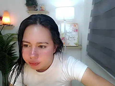 kimbratx online show from September 21, 2025, 12:56 am