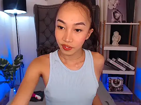 Snapshot of Sweet_kittyxx chatting on December 4, 2025, 6:44 am Sweet kittyxx online show from December 4, 2025, 6:44 am