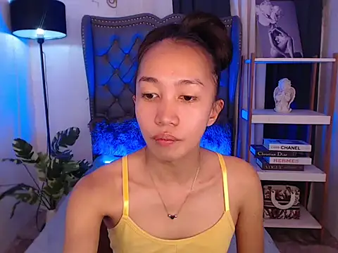 Snapshot of Sweet_kittyxx chatting on February 12, 2026, 5:46 am Sweet kittyxx online show from February 12, 2026, 5:46 am