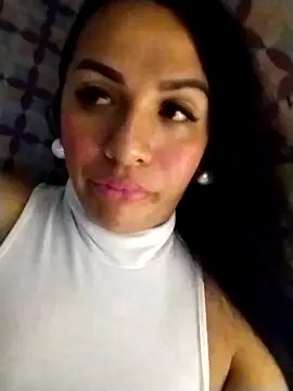 enoria1992 online show from October 7, 2025, 3:20 pm