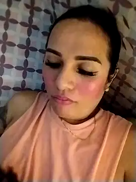 enoria1992 online show from November 4, 2025, 2:32 am