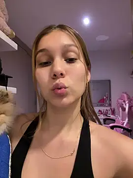 Snapshot of Nikii__ chatting on February 1, 2026, 1:59 am Nikii online show from February 1, 2026, 1:59 am