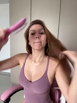 Snapshot of Nikii__ chatting on February 7, 2026, 5:27 pm Nikii online show from February 7, 2026, 5:27 pm