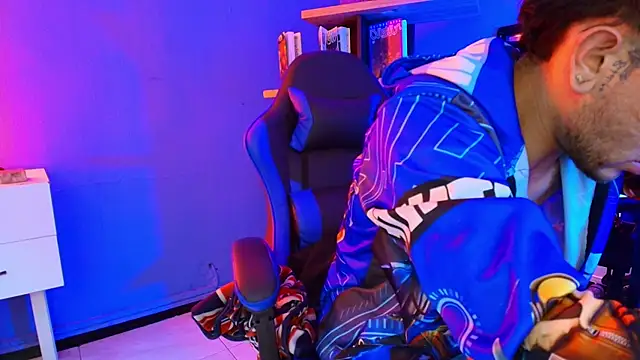 Thonixxx mr online show from February 24, 2026, 7:45 pm