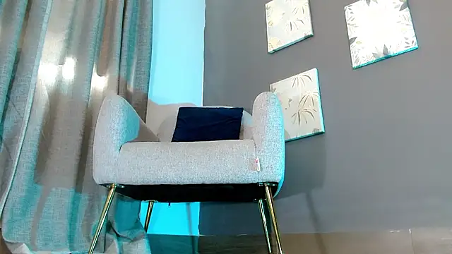 emily ox0 online show from February 7, 2026, 8:12 pm