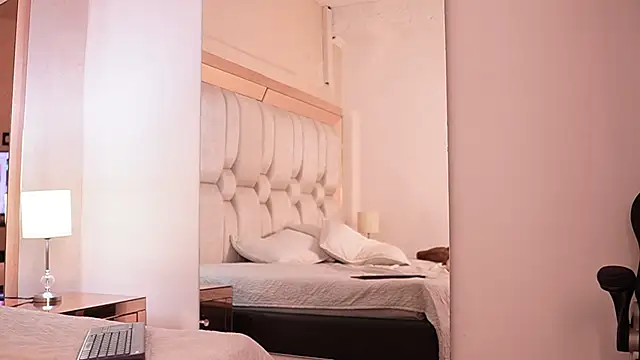 Snapshot of SamantaVazquez chatting on February 25, 2026, 4:27 pm SamantaVazquez online show from February 25, 2026, 4:27 pm