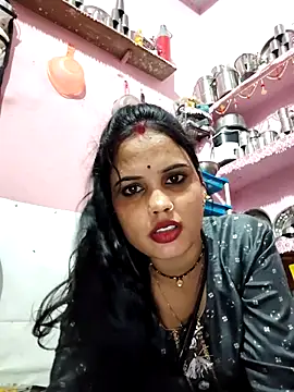 Snapshot of Cut_ragni chatting on November 24, 2025, 5:45 pm Cut ragni online show from November 24, 2025, 5:45 pm