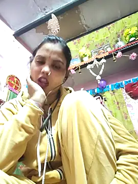 Snapshot of Cut_ragni chatting on January 13, 2026, 6:02 pm Cut ragni online show from January 13, 2026, 6:02 pm