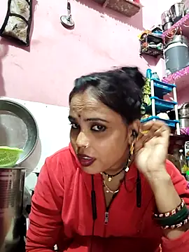 Snapshot of Cut_ragni chatting on February 8, 2026, 5:27 pm Cut ragni online show from February 8, 2026, 5:27 pm