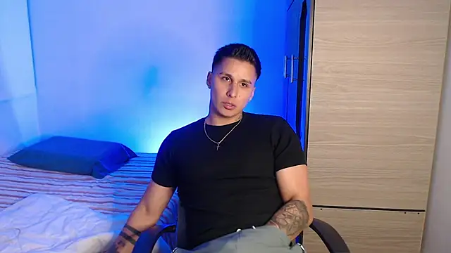 valentinosex1 online show from February 24, 2026, 11:25 pm