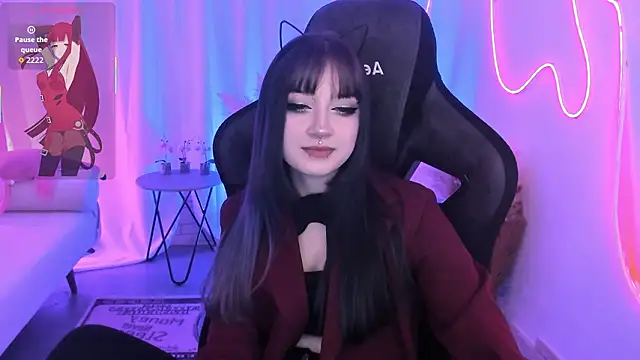 Snapshot of LiliLuna chatting on February 7, 2026, 12:09 pm LiliLuna online show from February 7, 2026, 12:09 pm