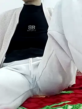 Hinna x online show from February 15, 2026, 7:51 am