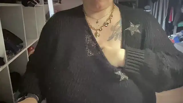 Bella x69 online show from October 28, 2025, 8:51 am