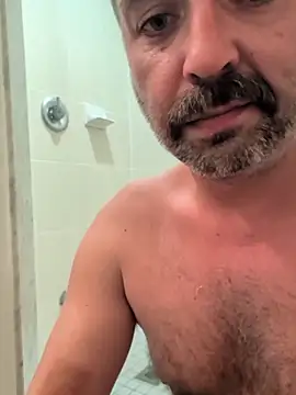 Snapshot of cloudymatt chatting on November 16, 2025, 2:11 pm cloudymatt online show from November 16, 2025, 2:11 pm