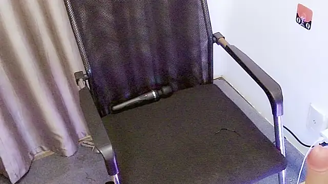 ALy-Lush online show from December 20, 2025, 7:04 am