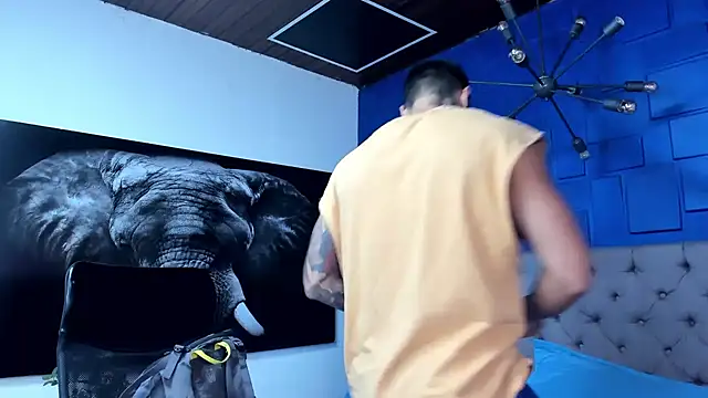 andres-clark92 online show from February 14, 2026, 3:20 pm