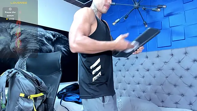 andres-clark92 online show from February 19, 2026, 4:03 pm