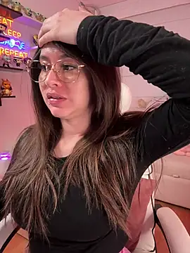 Sharon 07 online show from February 9, 2026, 11:42 pm