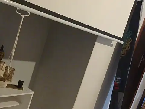 Snapshot of TrisalQuente chatting on February 4, 2026, 11:53 pm TrisalQuente online show from February 4, 2026, 11:53 pm