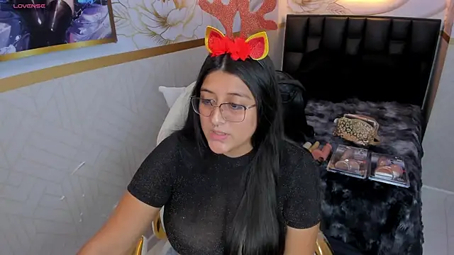 megann  up online show from December 21, 2025, 8:27 pm