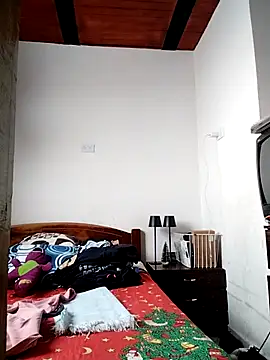 Snapshot of Katyuskka_love chatting on November 29, 2025, 3:59 pm Katyuskka love online show from November 29, 2025, 3:59 pm