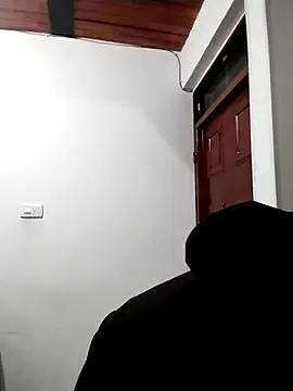 Snapshot of Katyuskka_love chatting on November 30, 2025, 4:05 am Katyuskka love online show from November 30, 2025, 4:05 am