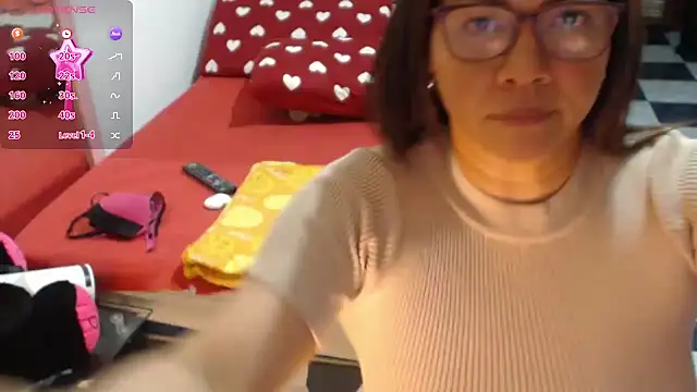 hiilarybrown online show from February 25, 2026, 1:26 am