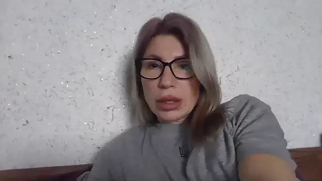 fox red lady7 online show from February 20, 2026, 8:49 am