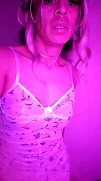 Snapshot of AlexaSugarbby chatting on November 5, 2025, 2:28 pm AlexaSugarbby online show from November 5, 2025, 2:28 pm