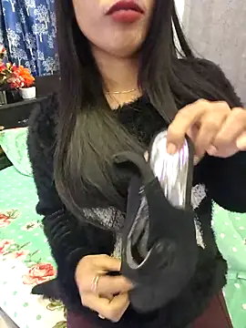 priya 26 online show from January 5, 2026, 8:12 pm