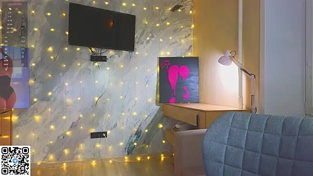 Snapshot of miss_bubbles_ chatting on December 21, 2025, 11:23 pm miss bubbles online show from December 21, 2025, 11:23 pm