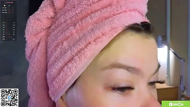 Snapshot of miss_bubbles_ chatting on February 18, 2026, 11:33 pm miss bubbles online show from February 18, 2026, 11:33 pm