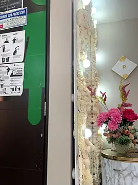 hotadhara01 online show from November 29, 2025, 3:59 pm