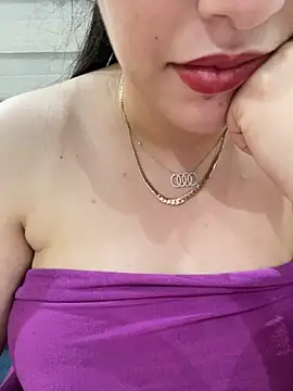 Snapshot of Bold-arabic-vibes chatting on February 18, 2026, 11:33 pm Bold-arabic-vibes online show from February 18, 2026, 11:33 pm