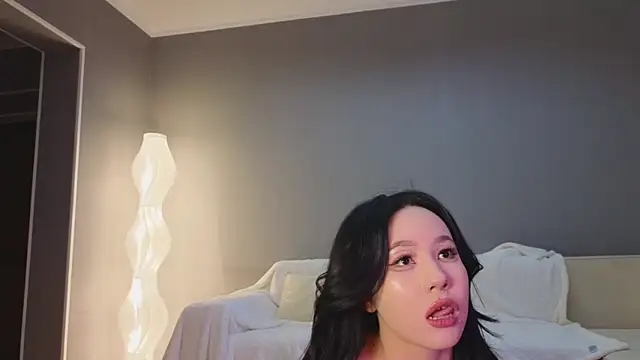 Snapshot of lunajii chatting on December 14, 2025, 1:44 am lunajii online show from December 14, 2025, 1:44 am