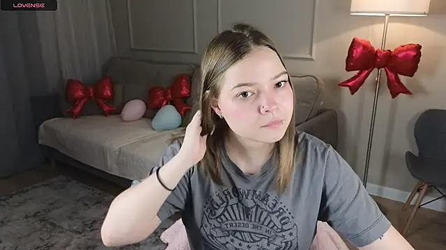 patriciapink online show from February 17, 2026, 2:08 am